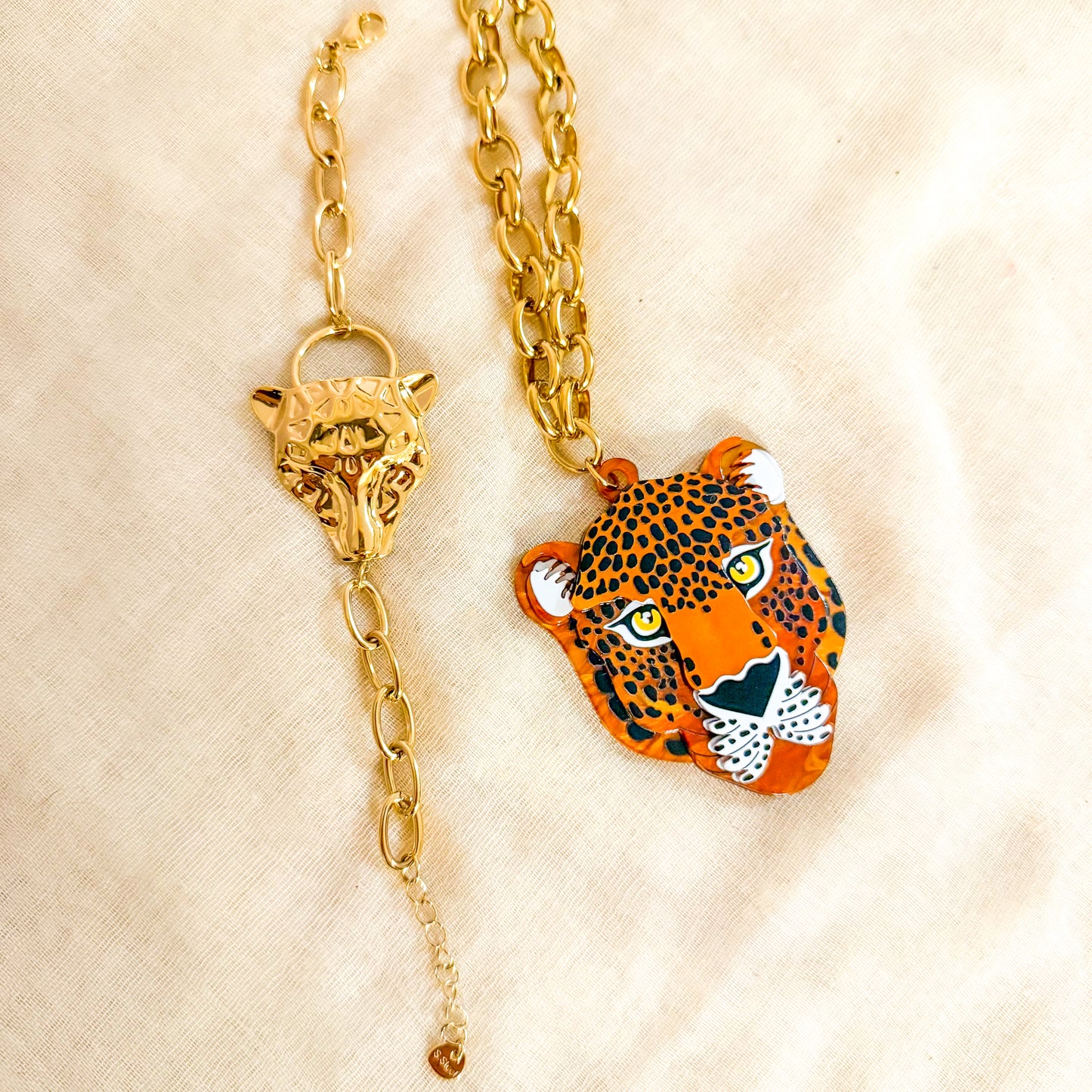 Collar Jaguar del Sol（Animal Totémico Dorado）