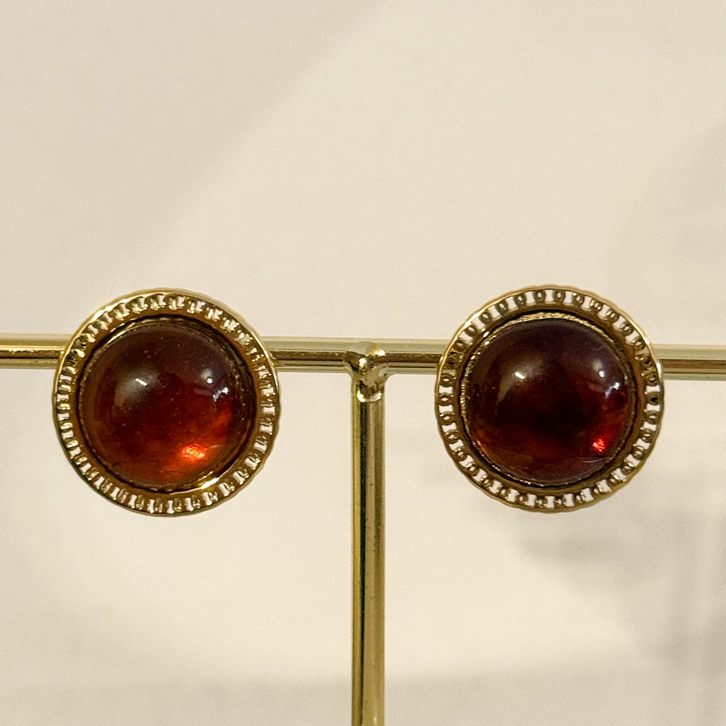 Pendientes Esfera Bombom (Tono caramelo)