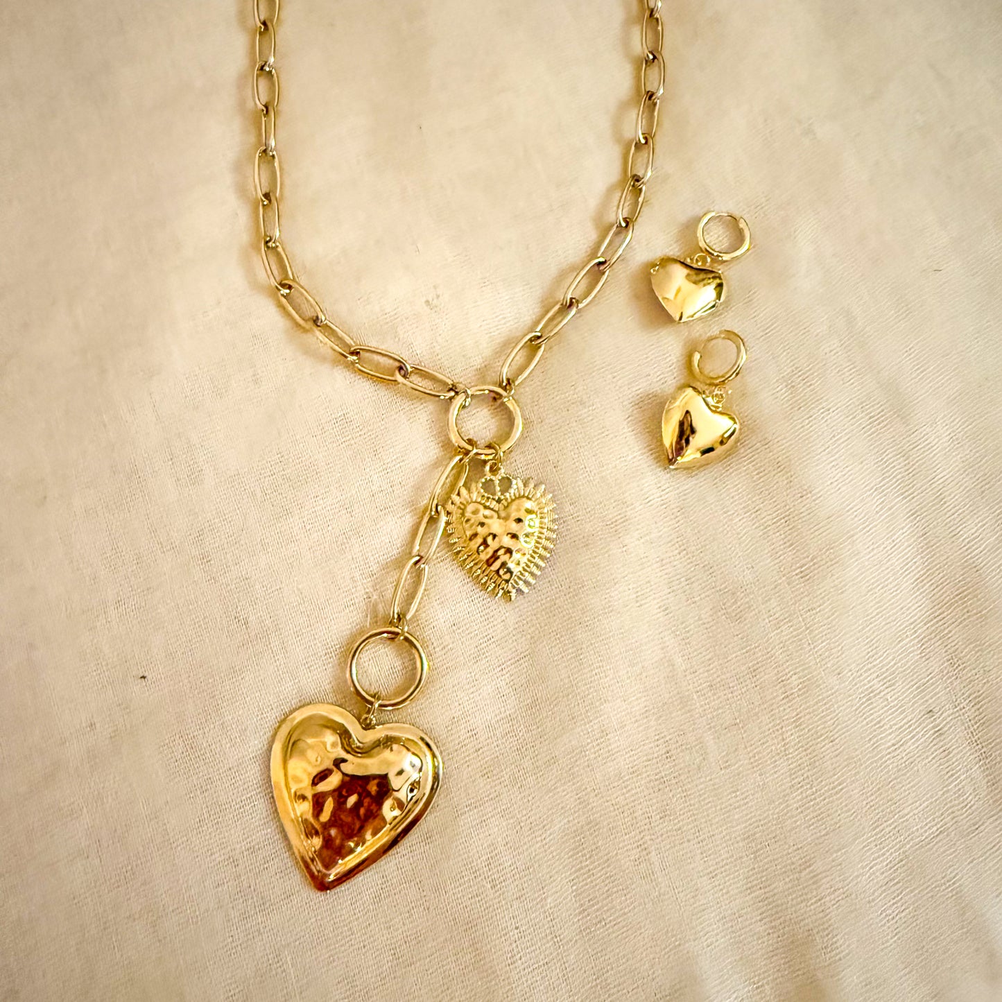 Collar Corazón Aurelia（Estilo Corbata）