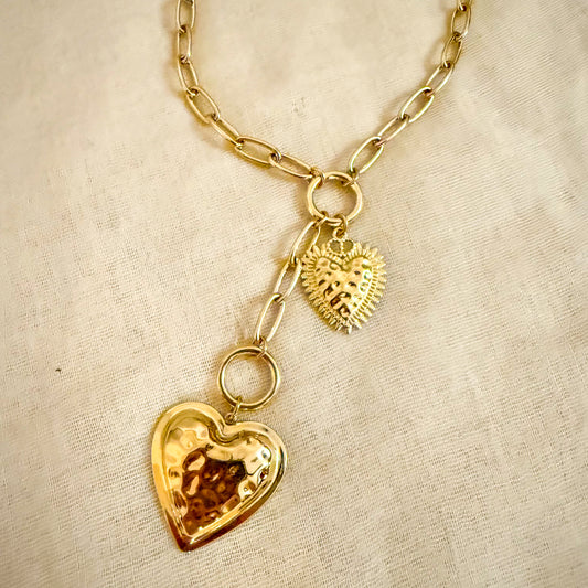 Collar Corazón Aurelia（Estilo Corbata）