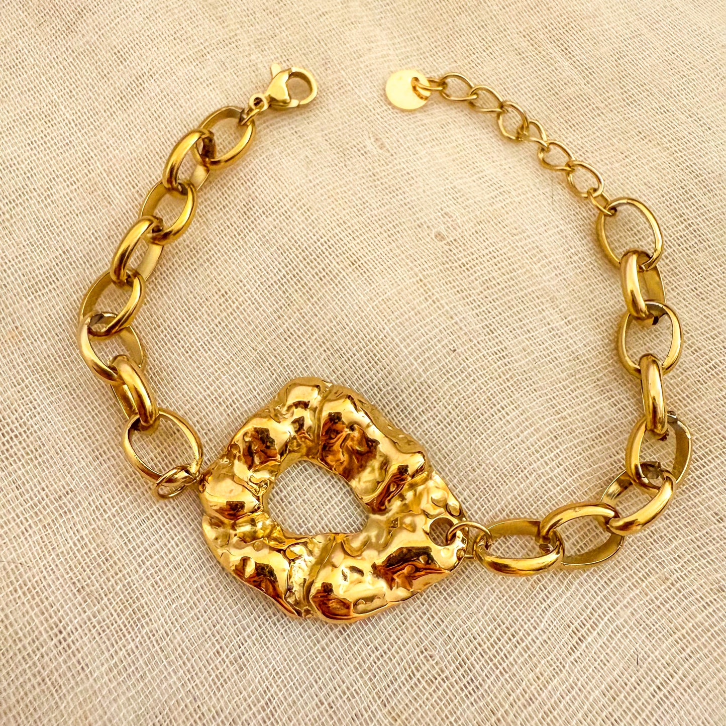 Pulsera Esencia Dorada  （ Cadena con Pieza Orgánica Central）