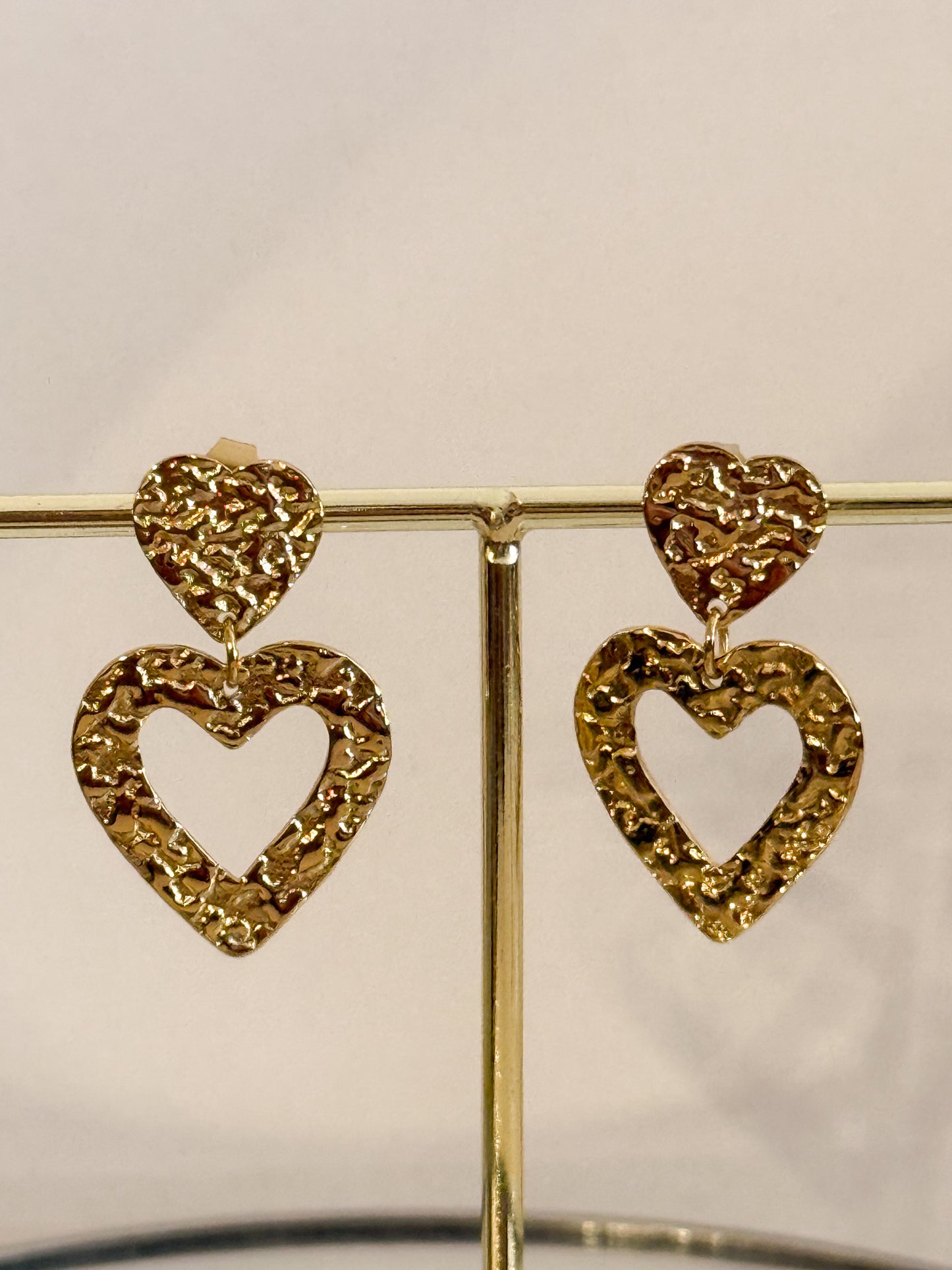 Pendientes Corazón Textura  （Pendientes Corazón Dorado Martelé）