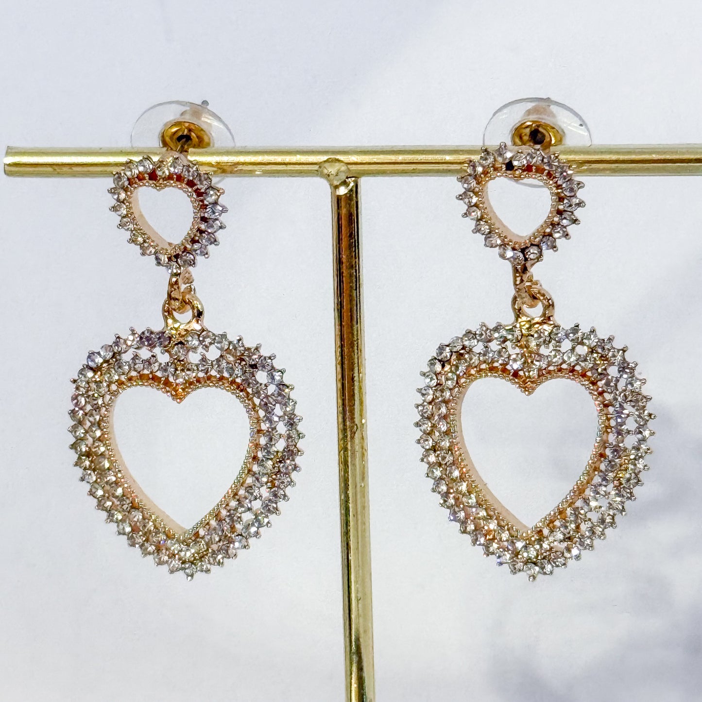 Pendientes Corazón Doble Amor  （Corazones Colgantes Dorados con Cristales）