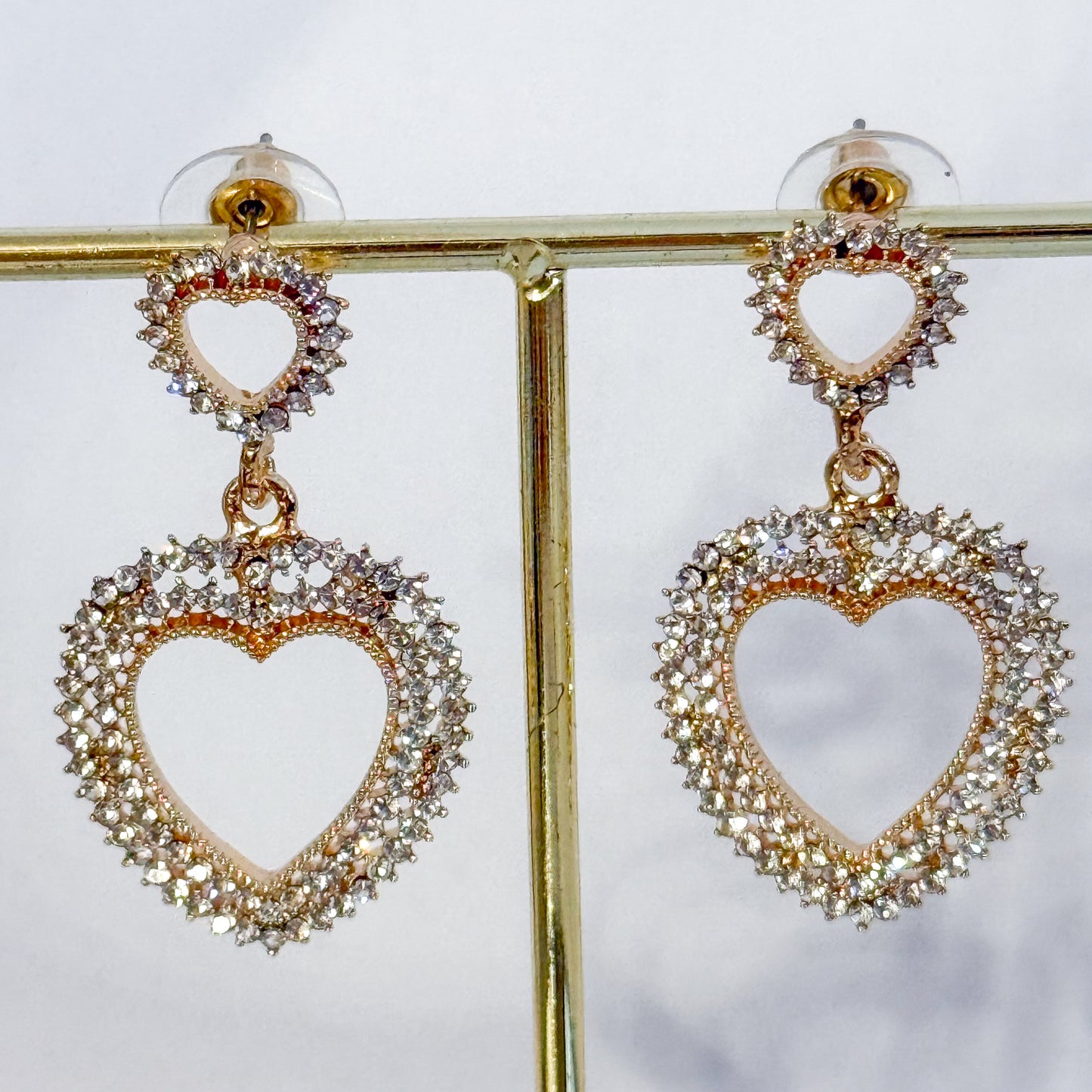 Pendientes Corazón Doble Amor  （Corazones Colgantes Dorados con Cristales）