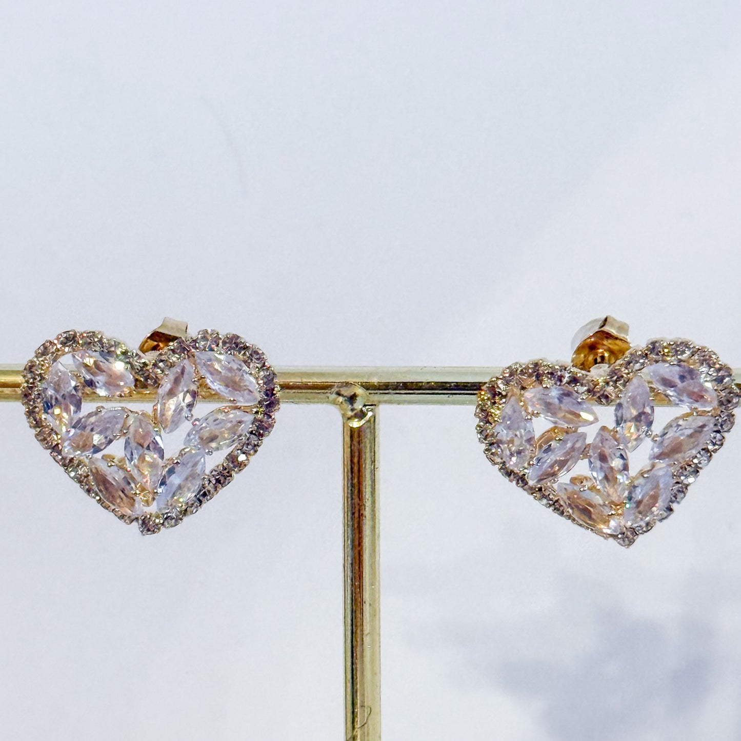 Pendientes Corazón Brillo  （Corazón Cristalado Luminoso）