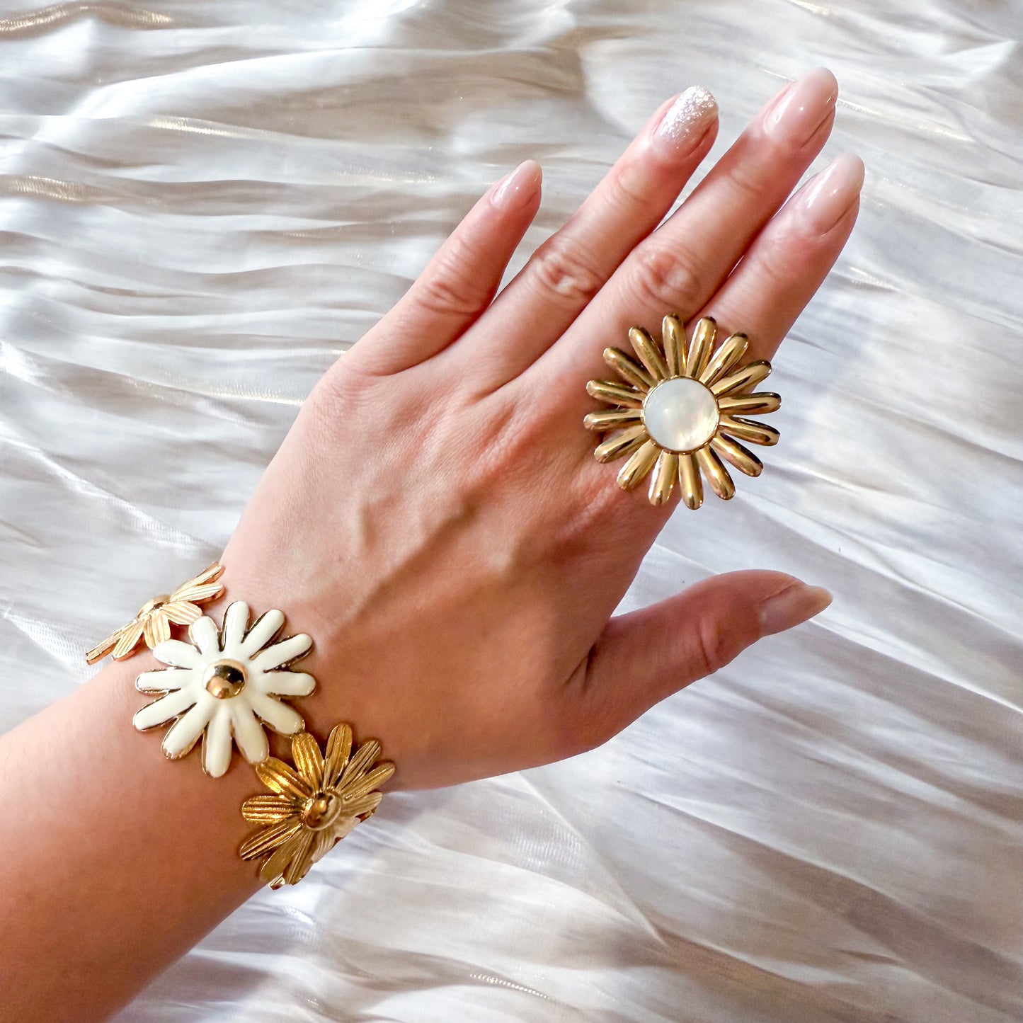Brazalete Daisy FLOR（Blanco/Naranja）