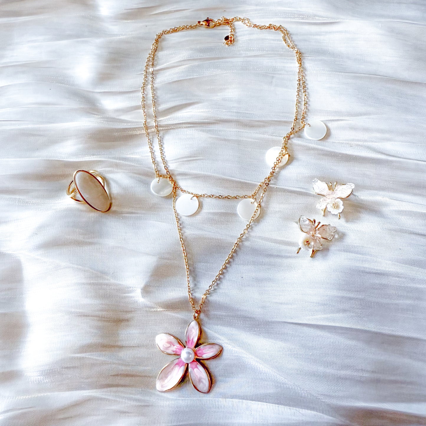 Collar Flor de Cerezo （nacado）