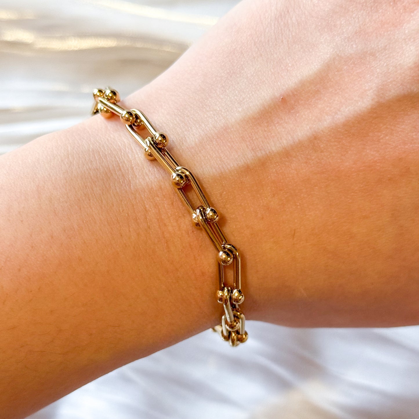 Pulsera Lien （eslabon dorada）