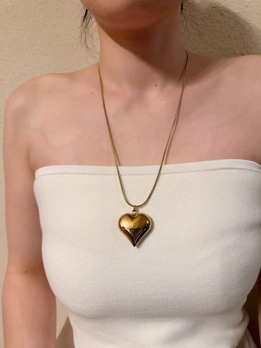 Collar lindo del corazón