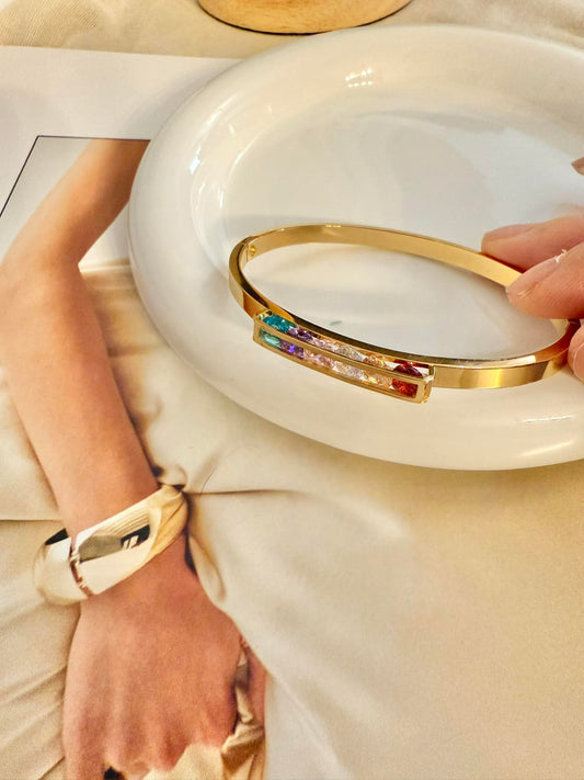 Pulsera rígida de arcoíris